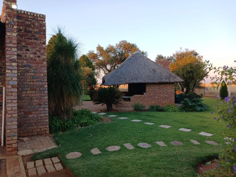  Bedroom Property for Sale in Bloemhof Rural North West